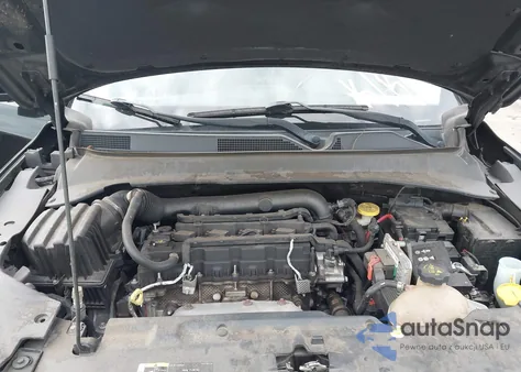 2018 Jeep Compass Altitude 4X4 from USA, damaged, VIN 3C4NJDBB7JT298642